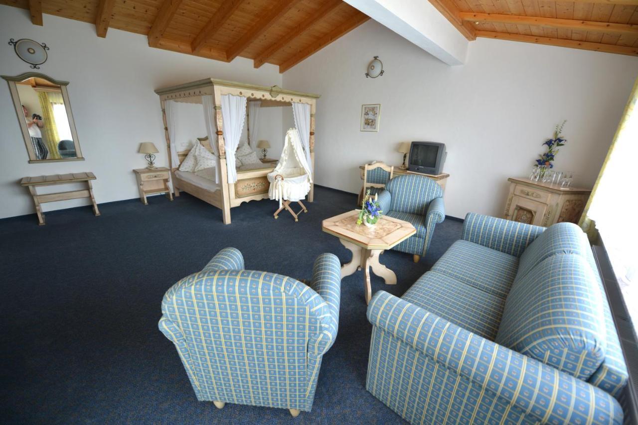 Landhaus Waldfrieden Tengen Zimmer foto